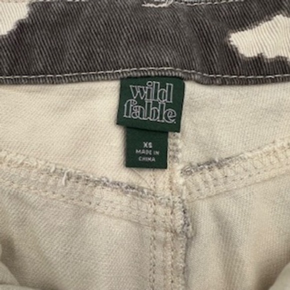 Wild Fable Womens Brown Cow Print High Rise Wide Leg Denim Pants XS New - Picture 4 of 13